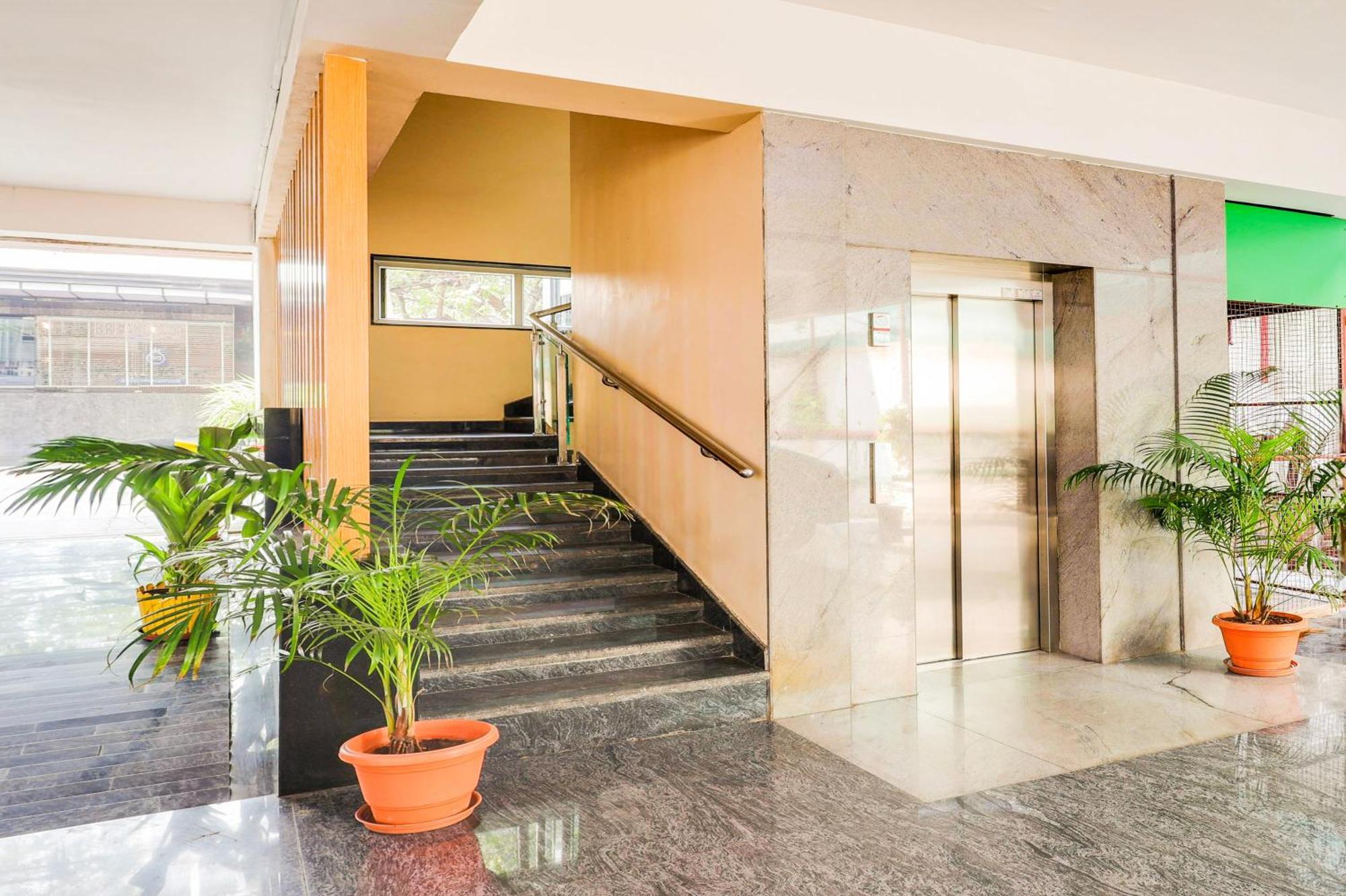 Hotel Super Townhouse Visakhapatnam Exterior foto