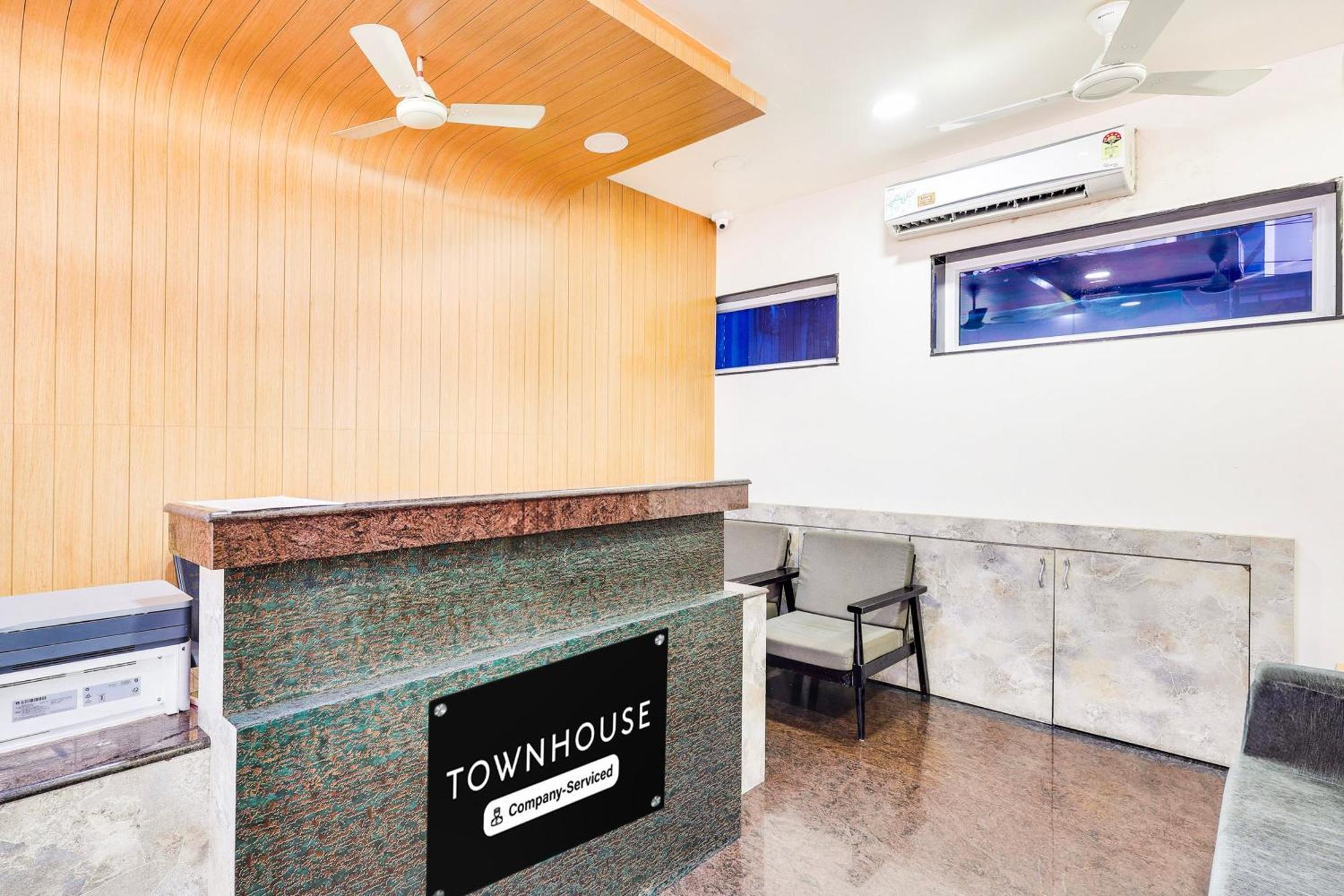 Hotel Super Townhouse Visakhapatnam Exterior foto